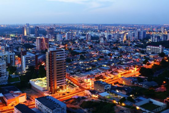 A capital do estado do Amazonas, Manaus, tem mais de 2 milhões de habitantes (Foto: Reprodução / Facebook)