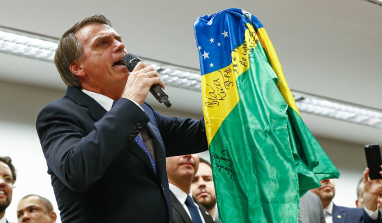 Resultado de imagem para Em evento lotado, Bolsonaro Ã© oficializado candidato do PSL Ã  presidÃªncia da RepÃºblica