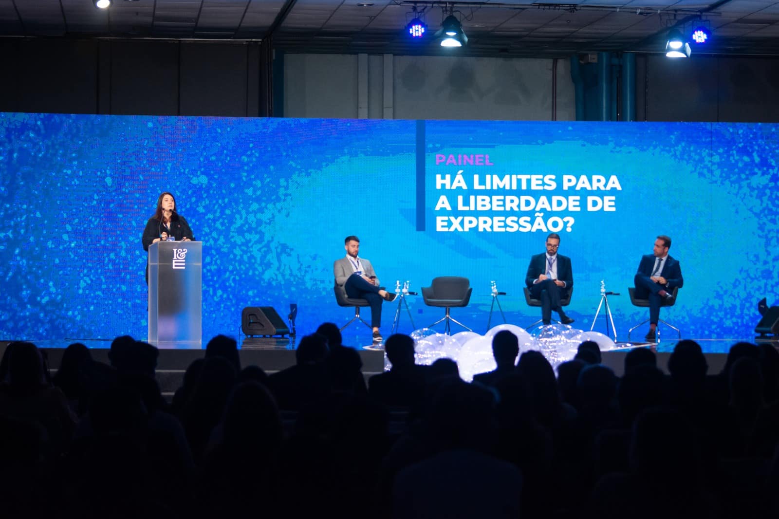 Imagem do Palco de versão anterior do Forum da Liberdade