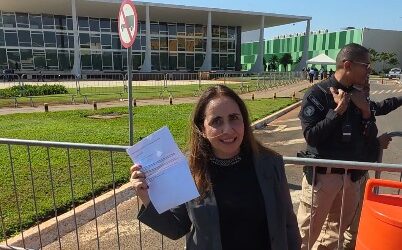 Adriana Ventura é barrada na porta do STF em julgamento do caso Moraes-Vorcaro